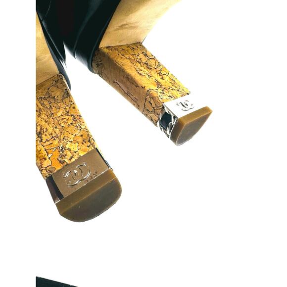 Chanel Black Leather CC Logo Silver Chain Peep Toe Cork Heel Pumps Shoes sz 39.5 - Picture 6 of 14